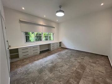 VENTA O ALQUILER CASA DE LUJO ALTOS DE GOLF MODERNA CON PISCINA