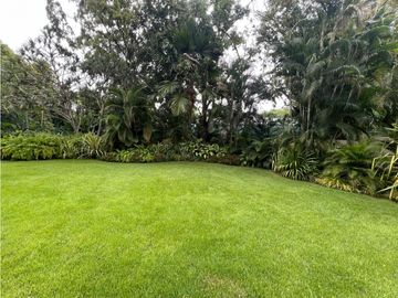 VENTA O ALQUILER CASA DE LUJO ALTOS DE GOLF MODERNA CON PISCINA