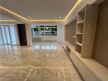 VENTA O ALQUILER CASA DE LUJO ALTOS DE GOLF MODERNA CON PISCINA