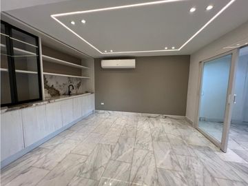 VENTA O ALQUILER CASA DE LUJO ALTOS DE GOLF MODERNA CON PISCINA