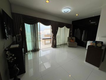VENTA Casa de TRES NIVELES CON ALBERCA Fracc. Lomas del Sol RIVIERA VERACRUZANA