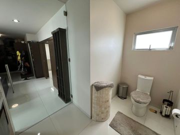 VENTA Casa de TRES NIVELES CON ALBERCA Fracc. Lomas del Sol RIVIERA VERACRUZANA