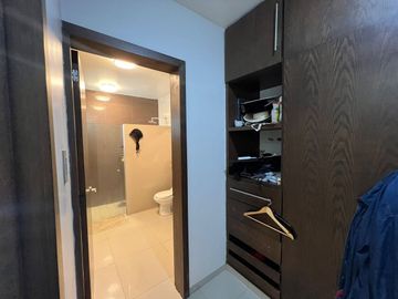 VENTA Casa de TRES NIVELES CON ALBERCA Fracc. Lomas del Sol RIVIERA VERACRUZANA