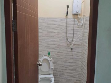 Ruko dijual di kompleks Makmur Square bl. C, Surabaya