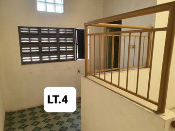 Ruko dijual di kompleks Makmur Square bl. C, Surabaya