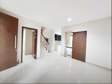 Jual Rumah BSD Mozia Avezza Cantik 7x12 Semi Furnish