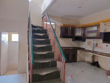 Dijual Rumah 2,5 Lantai di Jl Alamanda Harapan Indah Bekasi