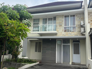 392. Dijual Rumah diPerumahan Royal  Residance