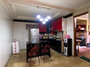 Disewakan Rumah Besar Utk Tinggal/kantor Di Tebet