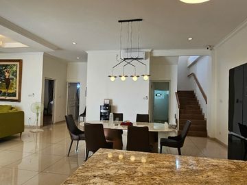 Dijual Rumah Cantik di Cluster Olivia Alam Sutera