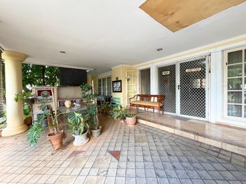 Rumah 2 Lantai di Komplek Premium Ciputat Berfasilitas Lengkap