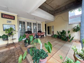Rumah 2 Lantai di Komplek Premium Ciputat Berfasilitas Lengkap
