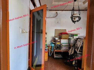 Di jual rumah 2 lantai di komplek bsi 2 sawangan pengasinan depok