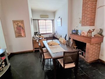 Casa de 5 ambientes en Venta en Villa crespo