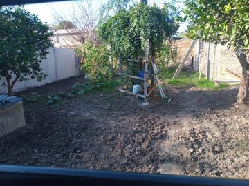 Comoda casa sobre Espora 8515, ciudad de Glew