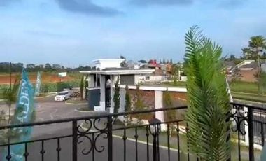 RUMAH MEWAH 3 LANTAI CLUSTER WALDEN METLAND CILEUNGSI CIBUBUR