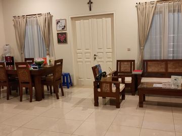Rumah Cluster Alexandrite Gading Serpong