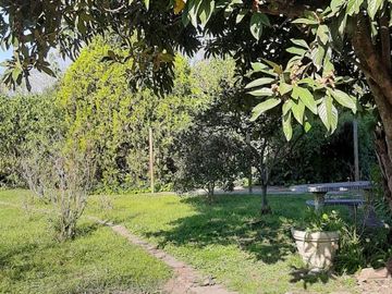 Hermosa casa quinta en el límite de Glew y Guernica