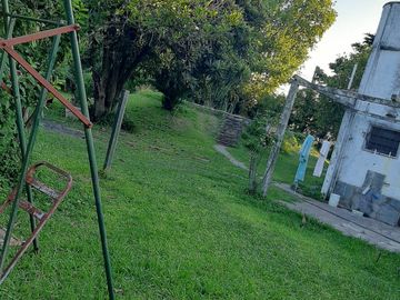 Hermosa casa quinta en el límite de Glew y Guernica
