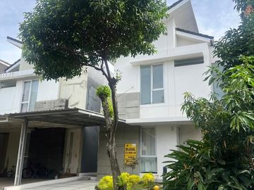 Rumah Rapi siap huni  Sertifikat The Icon BSD
