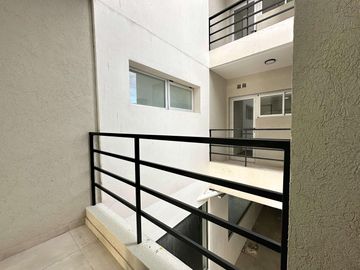Departamento de 3 ambientes con 2 balcones