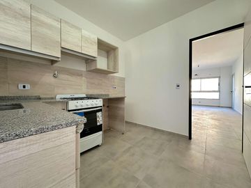 Departamento de 3 ambientes con 2 balcones