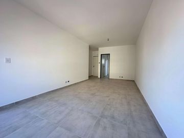 Departamento de 3 ambientes con 2 balcones