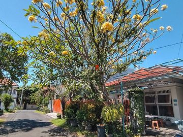 AMR-103.GDJ | For Rent Classic Pavillion House 2 BR in Renon Centre