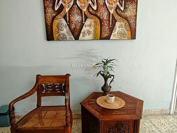 AMR-103.GDJ | For Rent Classic Pavillion House 2 BR in Renon Centre