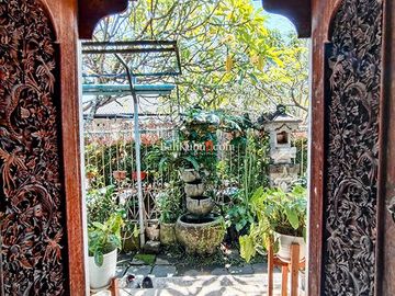 AMR-103.GDJ | For Rent Classic Pavillion House 2 BR in Renon Centre