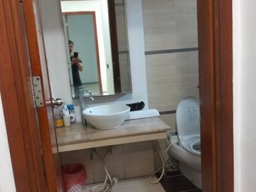 DI JUAL RUMAH SEMI FURNISH KAWASAN KEMANG PRATAMA