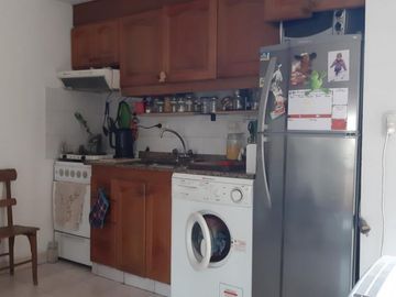 DEPARTAMENTO 2 AMB CON BALCON SANTOS LUGARES