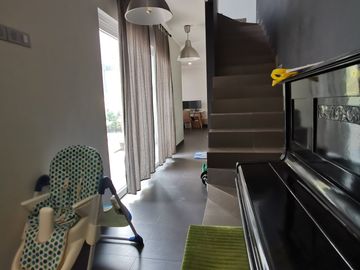 Rumah Minimalis Super Nyaman Beji Depok, dekat ke Tol Kukusan
