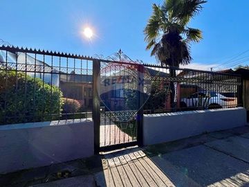 Casa en comuna El Bosque Encanto Clásico y Moderno