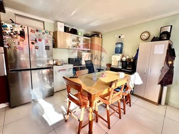 Casa en comuna El Bosque Encanto Clásico y Moderno