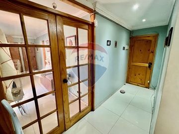 Casa en comuna El Bosque Encanto Clásico y Moderno