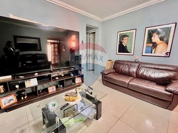 Casa en comuna El Bosque Encanto Clásico y Moderno