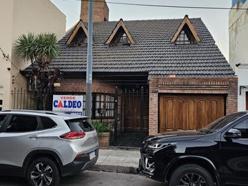 CASA TIPO CHALET 5 AMB CON GARAGE