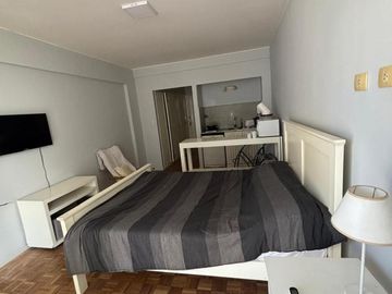 MONOAMBIENTE 30 M2 BALCON !!! AL FRENTE