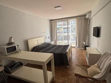MONOAMBIENTE 30 M2 BALCON !!! AL FRENTE