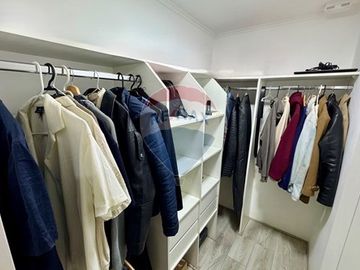 Comodo departamento en venta