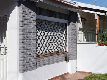 Hermoso Chalet en Barrio Los Alamos