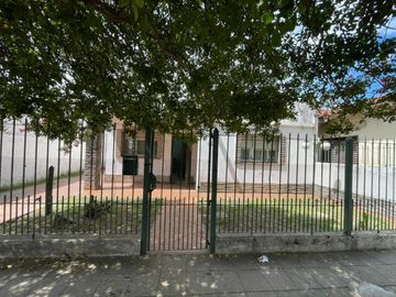 Casa en excelente Ubicación en Glew