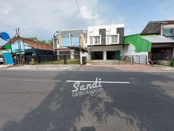 Murah Istimewa Ruko Luas Strategis Tepi Jl. Palagan Utara Hotel Hyatt