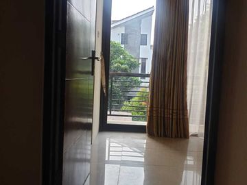 Dijual Rumah Bagus 2 lantai 200 meter  Minimalis Dekat Mal Cibubur Junction Jakarta Timur