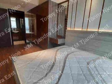 Termurah !! Grand Sungkono Lagoon Tower Venetian Baru Gres 2 Kamar Tidur Full Furnish