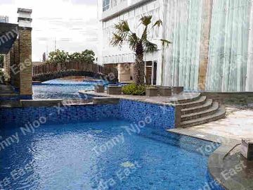 Termurah !! Grand Sungkono Lagoon Tower Venetian Baru Gres 2 Kamar Tidur Full Furnish