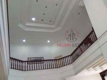 Dijual! Villa Jl. Multatuli Medan