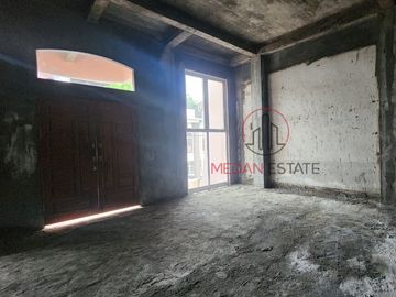 Dijual Villa Taman Polonia V