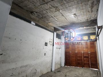 Dijual Villa Taman Polonia V